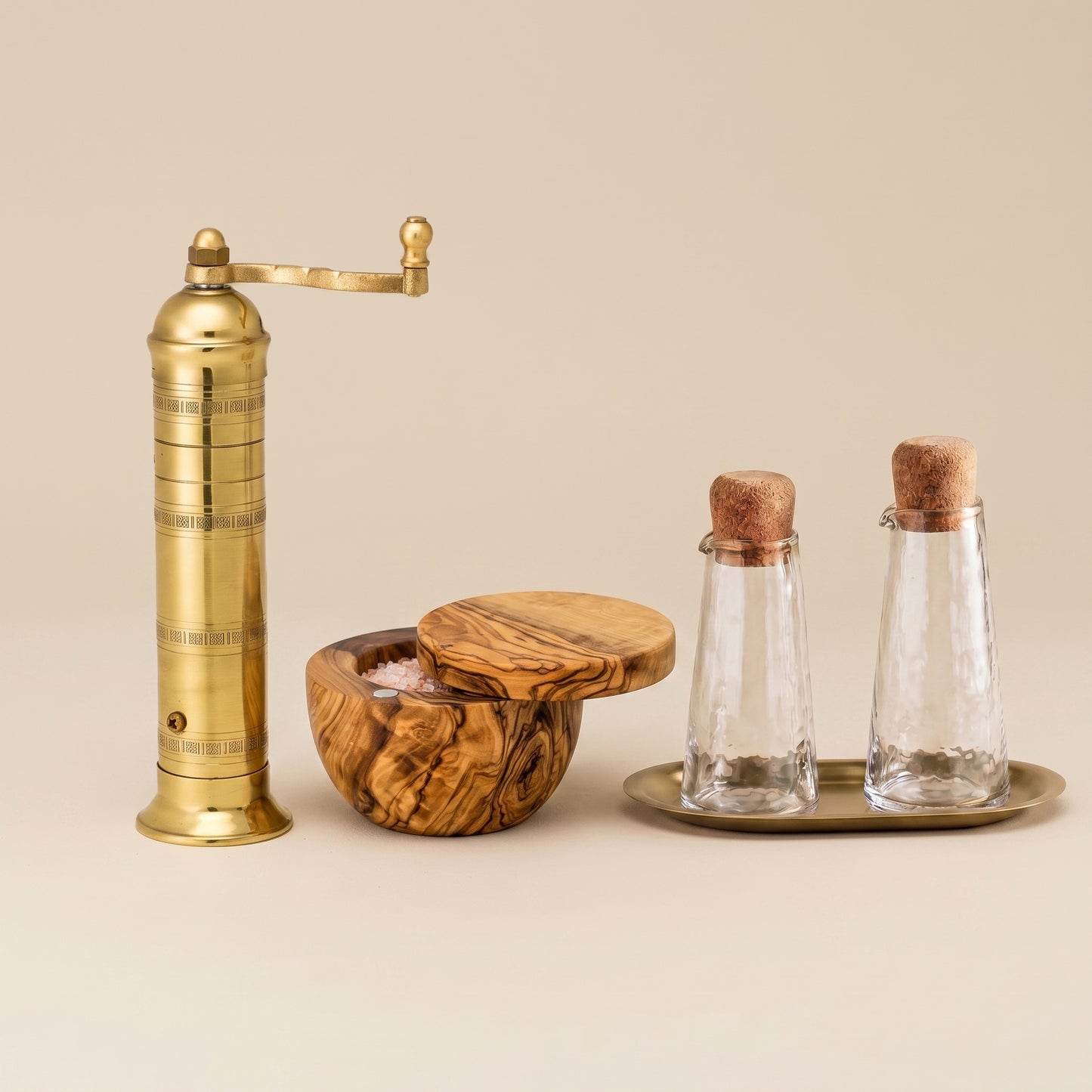 The Seasoned Table Set