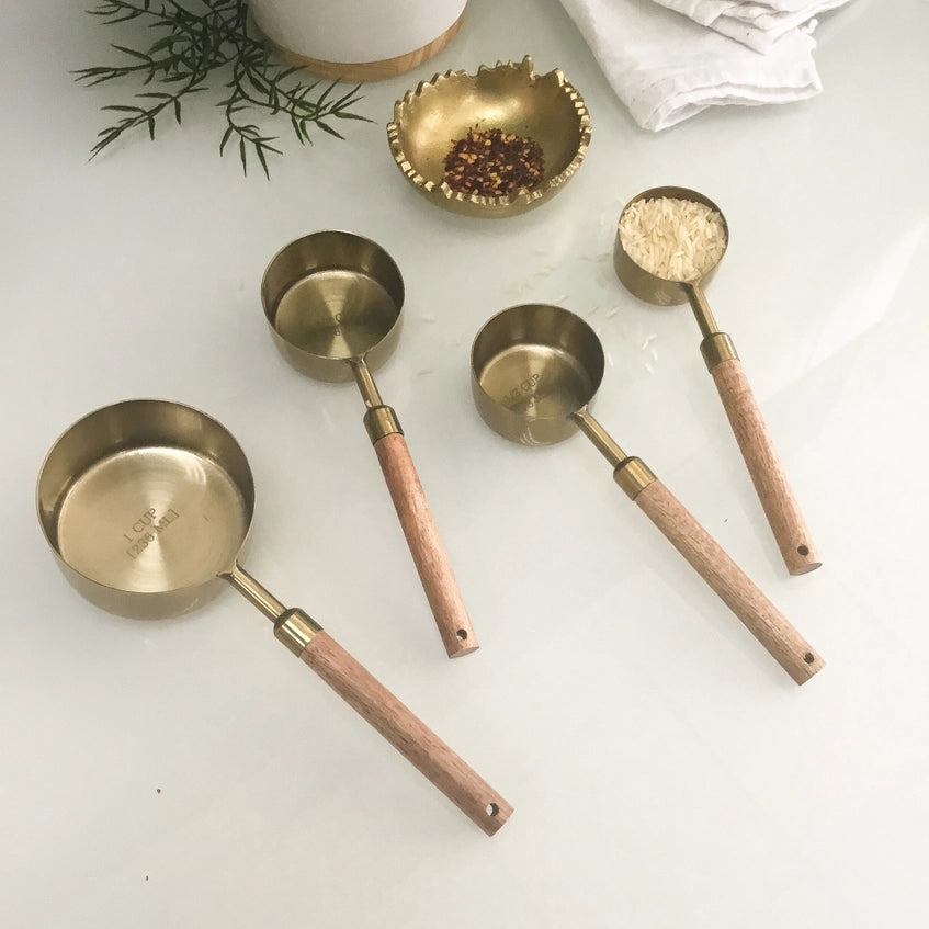 Brass Measuring Cup Set -Wood