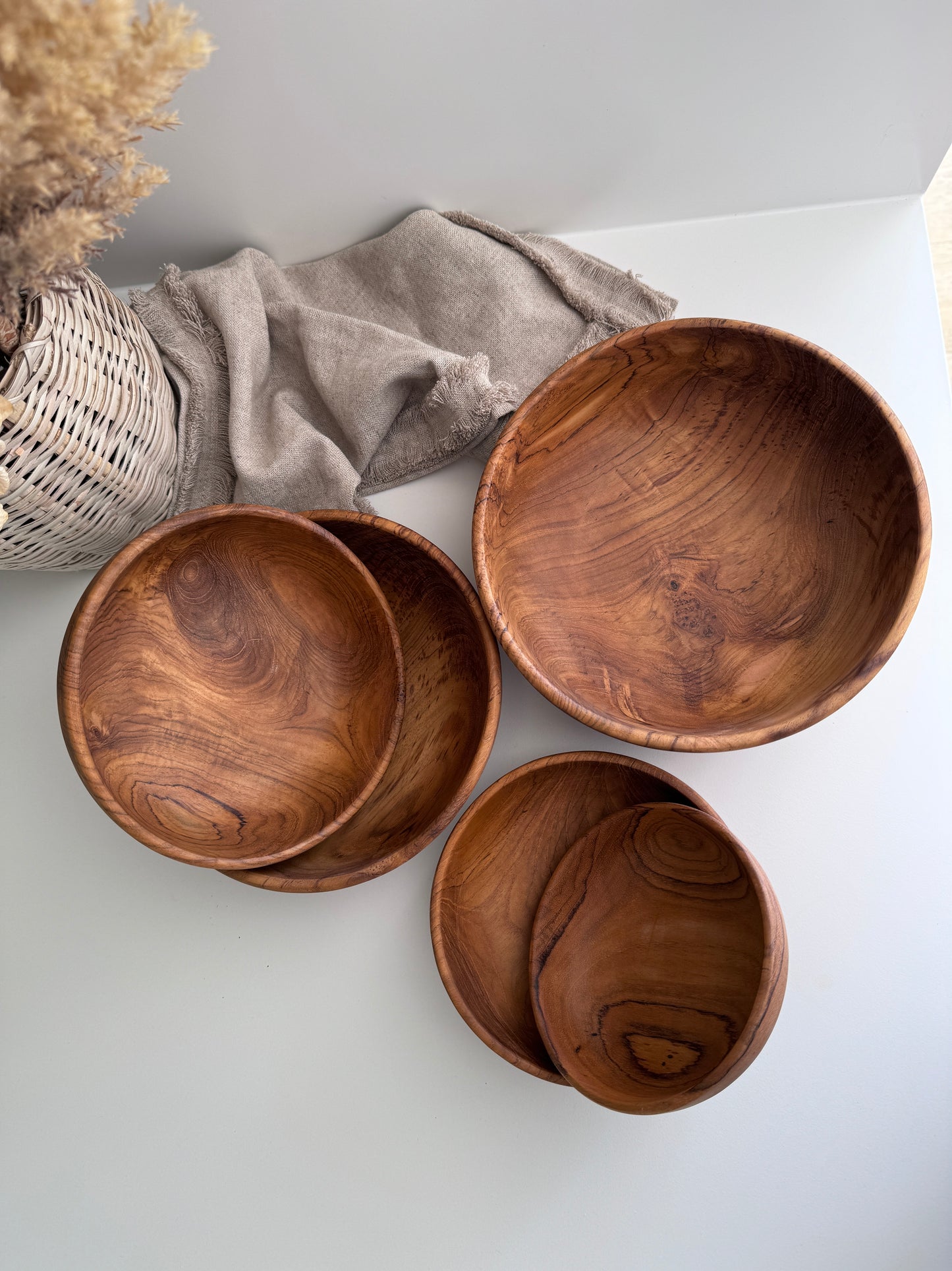 Teak wood Nesting Bowls - Set of 5