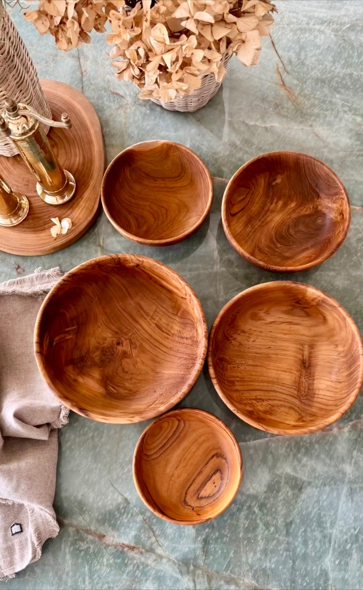 Teak wood Nesting Bowls - Set of 5