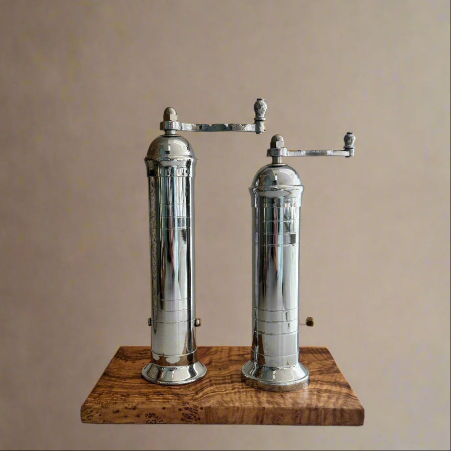 Brass Mills & Olive Wood Board Set - Chrome